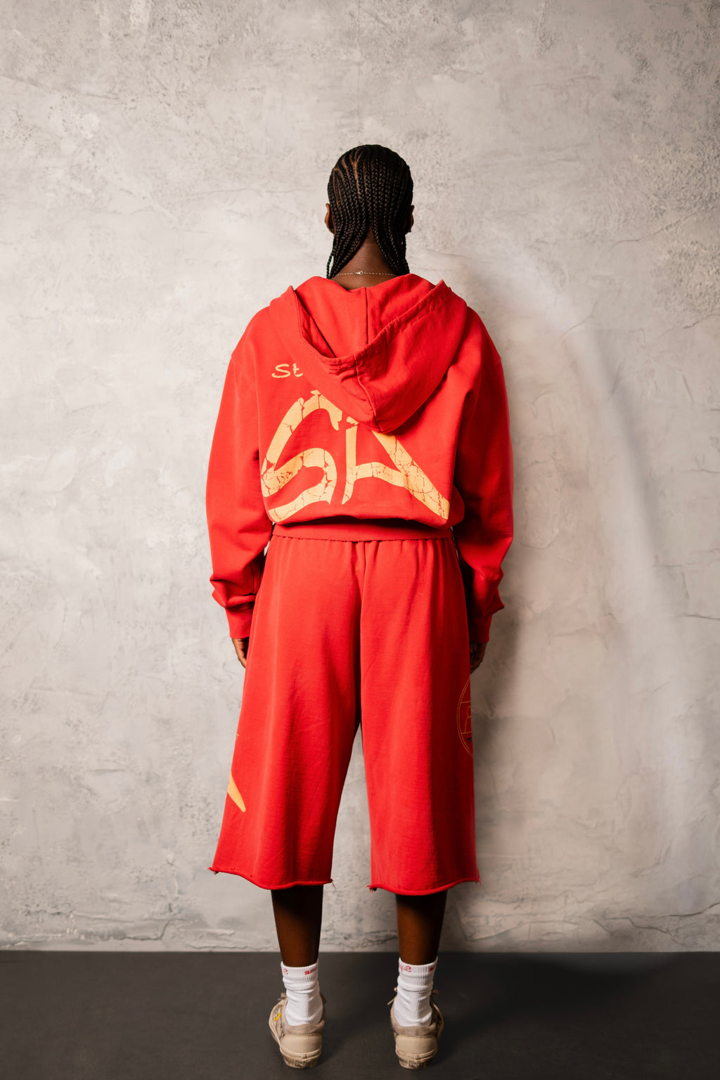 COMING TO LONDON ZIP HOODIE - RED