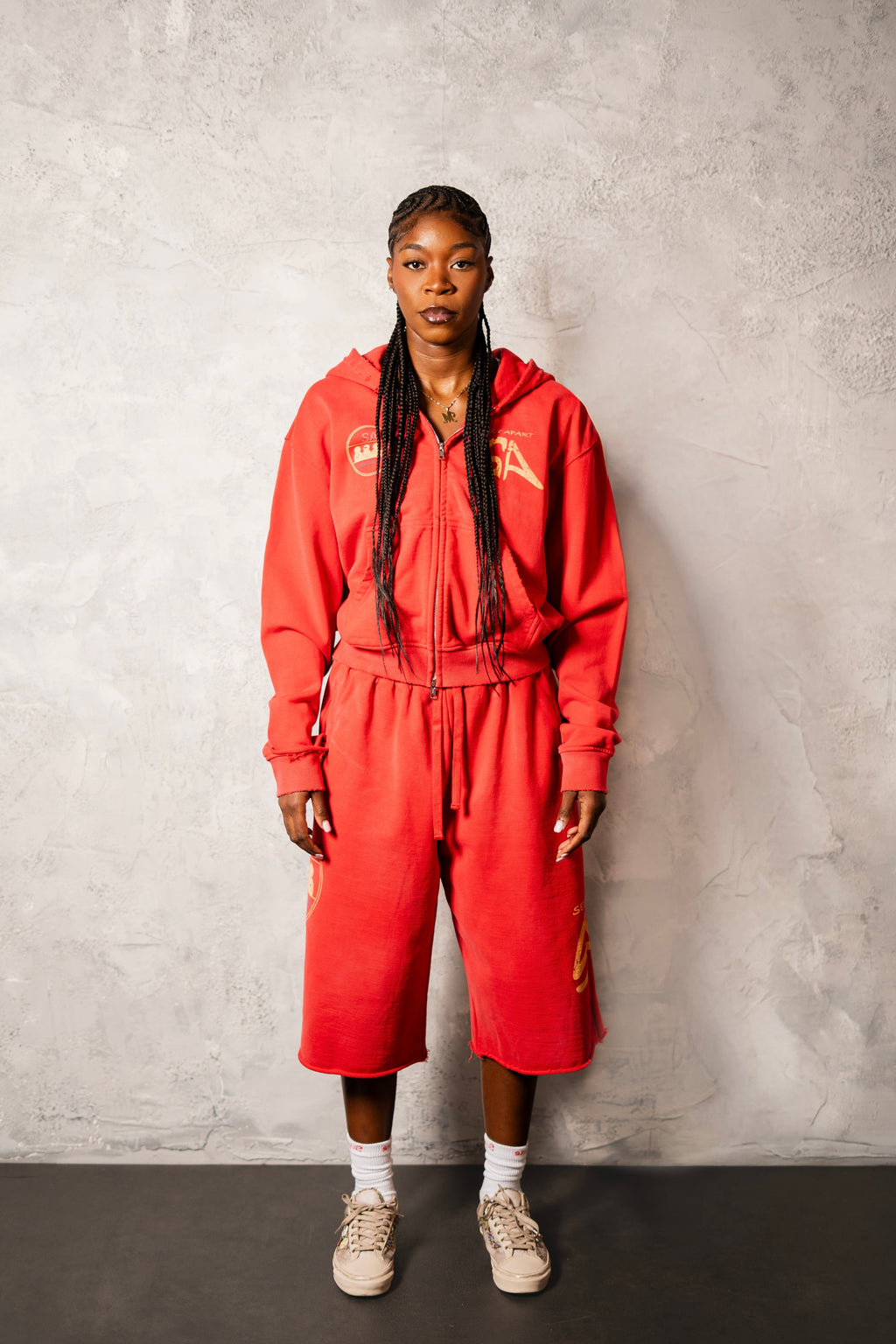 COMING TO LONDON ZIP HOODIE - RED