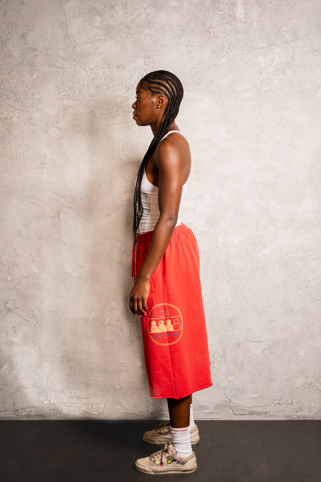 COMING TO LONDON SWEATSHORTS - RED